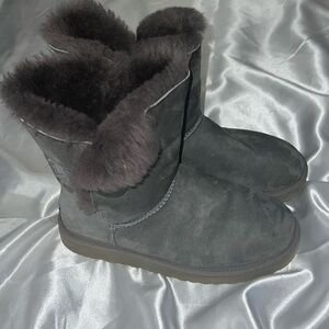 UGG Australia grey women size 7